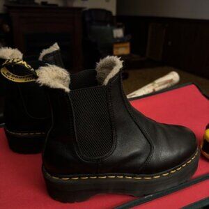 Dr. Martens unisex-adult 2976 Quad Chelsea Boot Preowned US 8 EU 39 Black in box